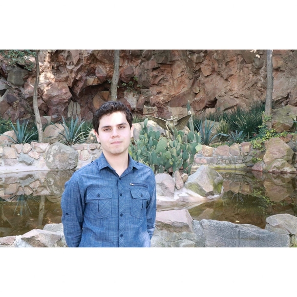 Meet your Posher, Rodrigo - Picture 1 of 1